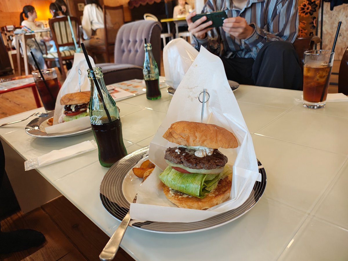 KUMA BURGER 3